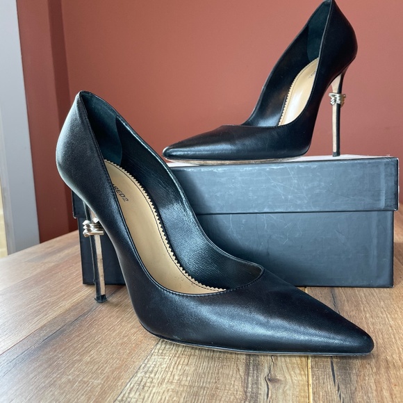 DSquared Pumps - Picture 1 of 2